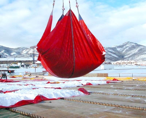 UV-resistant snow tarps for harsh winters Snow hauling tarps Snow collection tarps