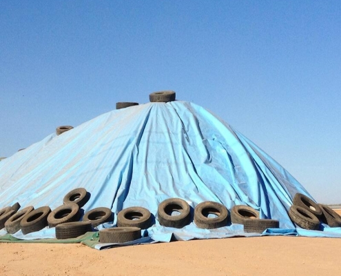 Durable grain pile cover for field protection Agricultural tarpaulin for grain and feed protection